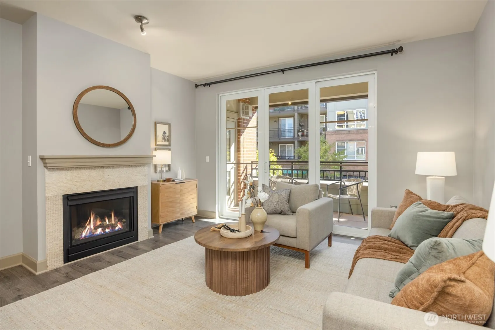 1880 25th Avenue NE #210, Issaquah, WA 98029
