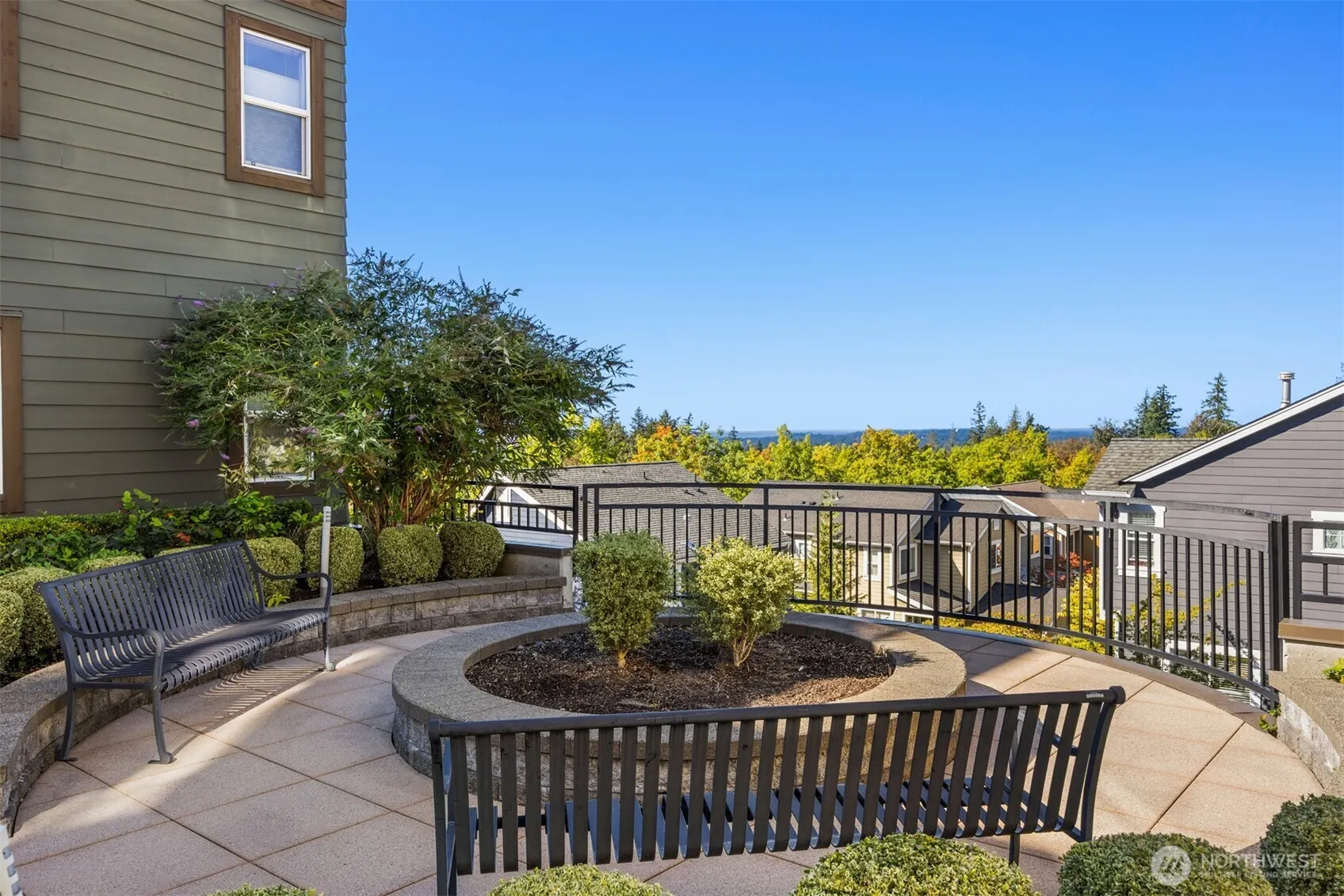 1880 25th Avenue NE #210, Issaquah, WA 98029