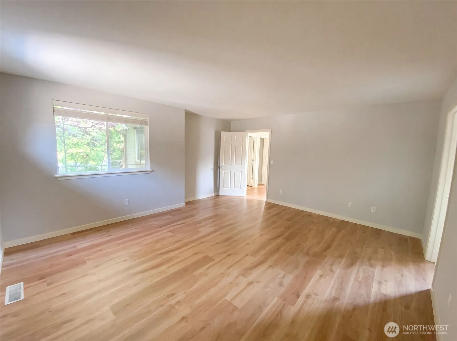 10769 221st Lane NE #18, Redmond, WA 98053