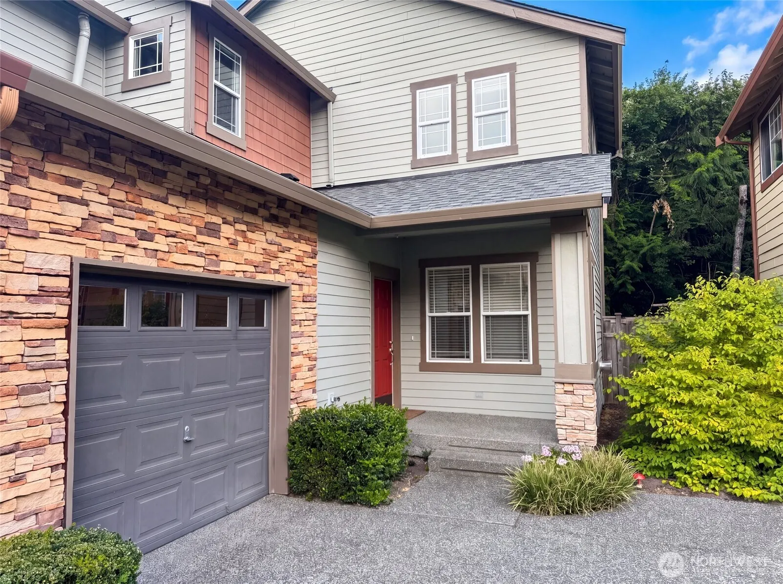10769 221st Lane NE #18, Redmond, WA 98053