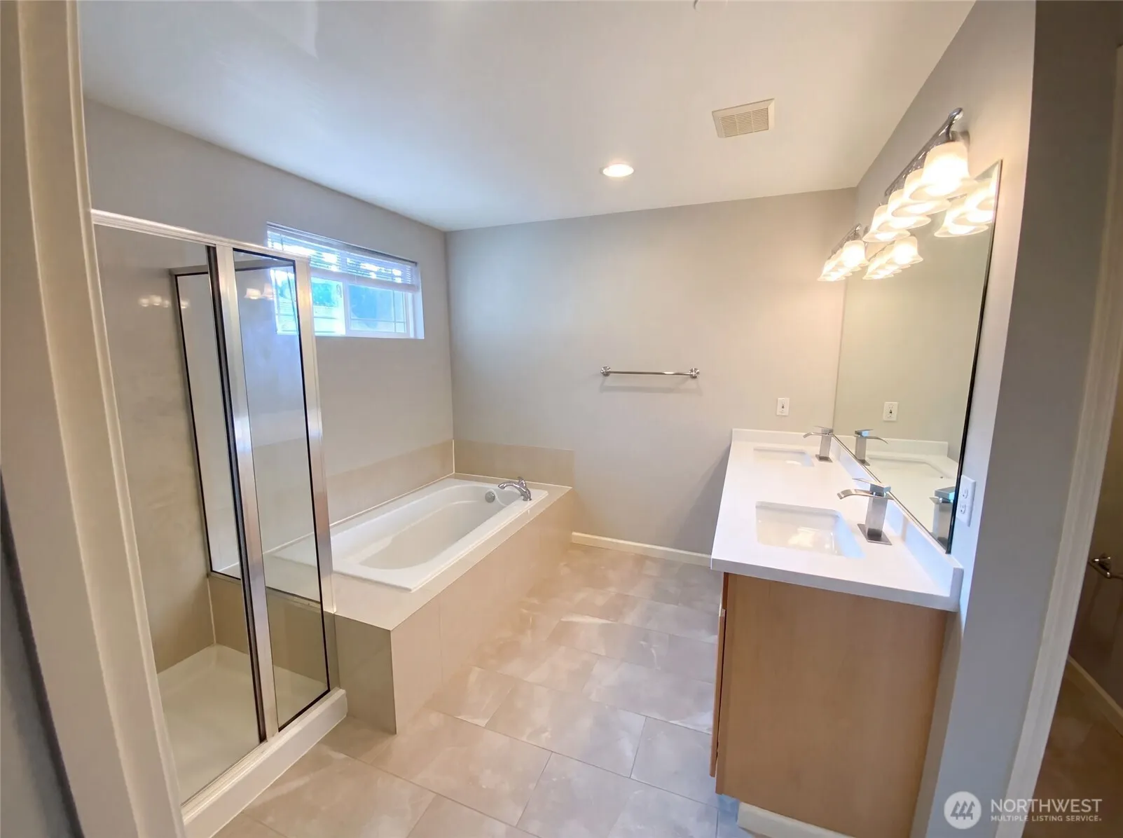 10769 221st Lane NE #18, Redmond, WA 98053
