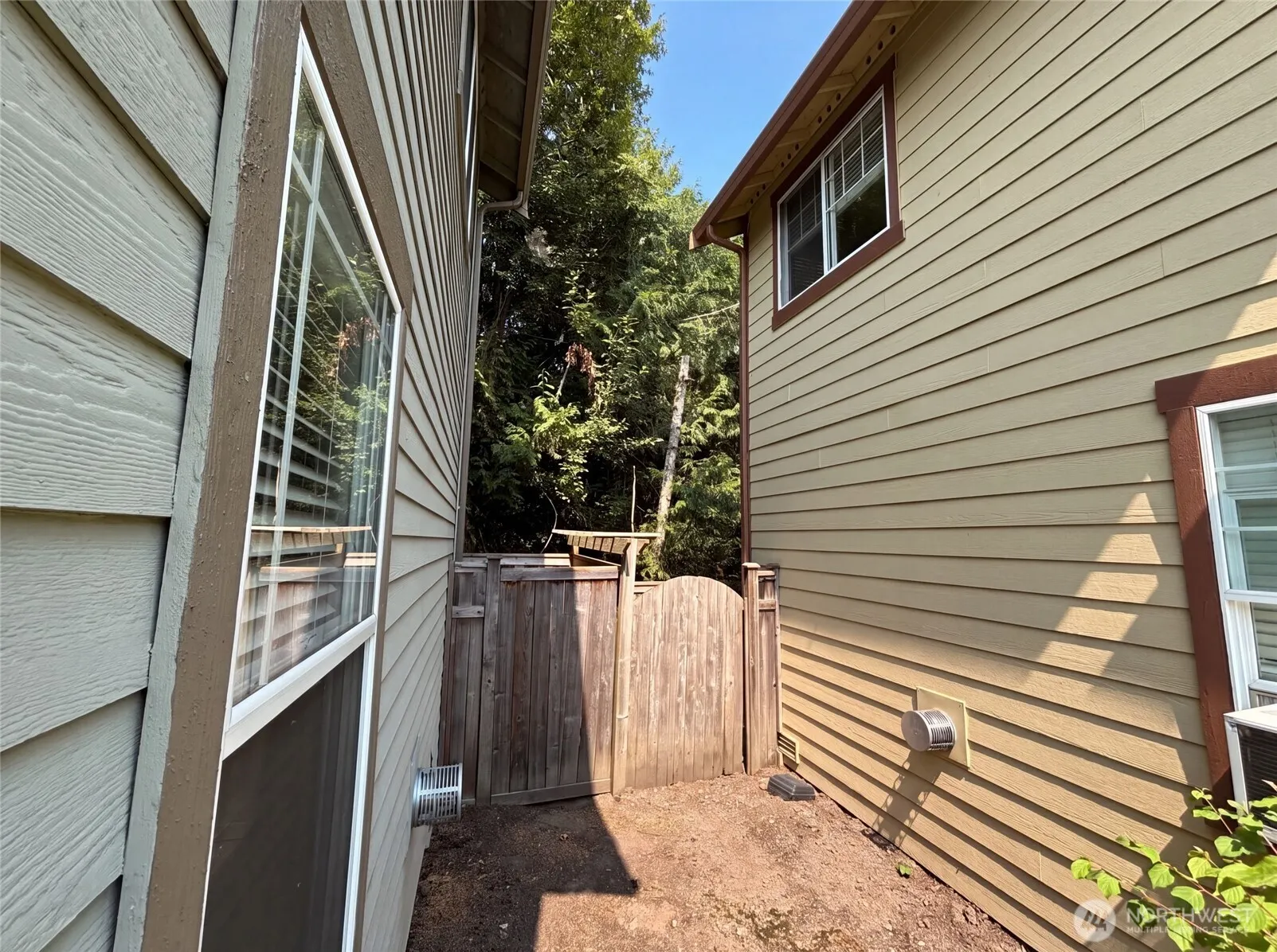 10769 221st Lane NE #18, Redmond, WA 98053