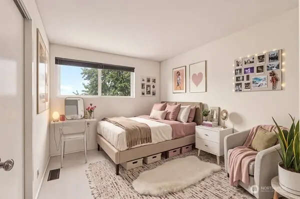 609 168th Avenue NE, Bellevue, WA 98008