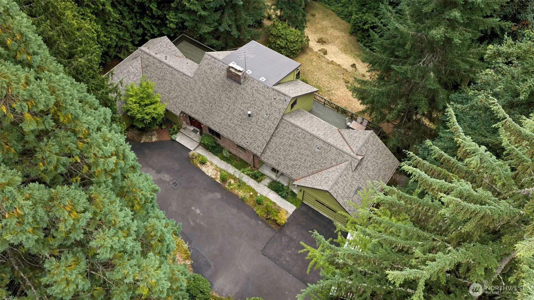 25235 SE Mirrormont Drive , Issaquah, WA 98027