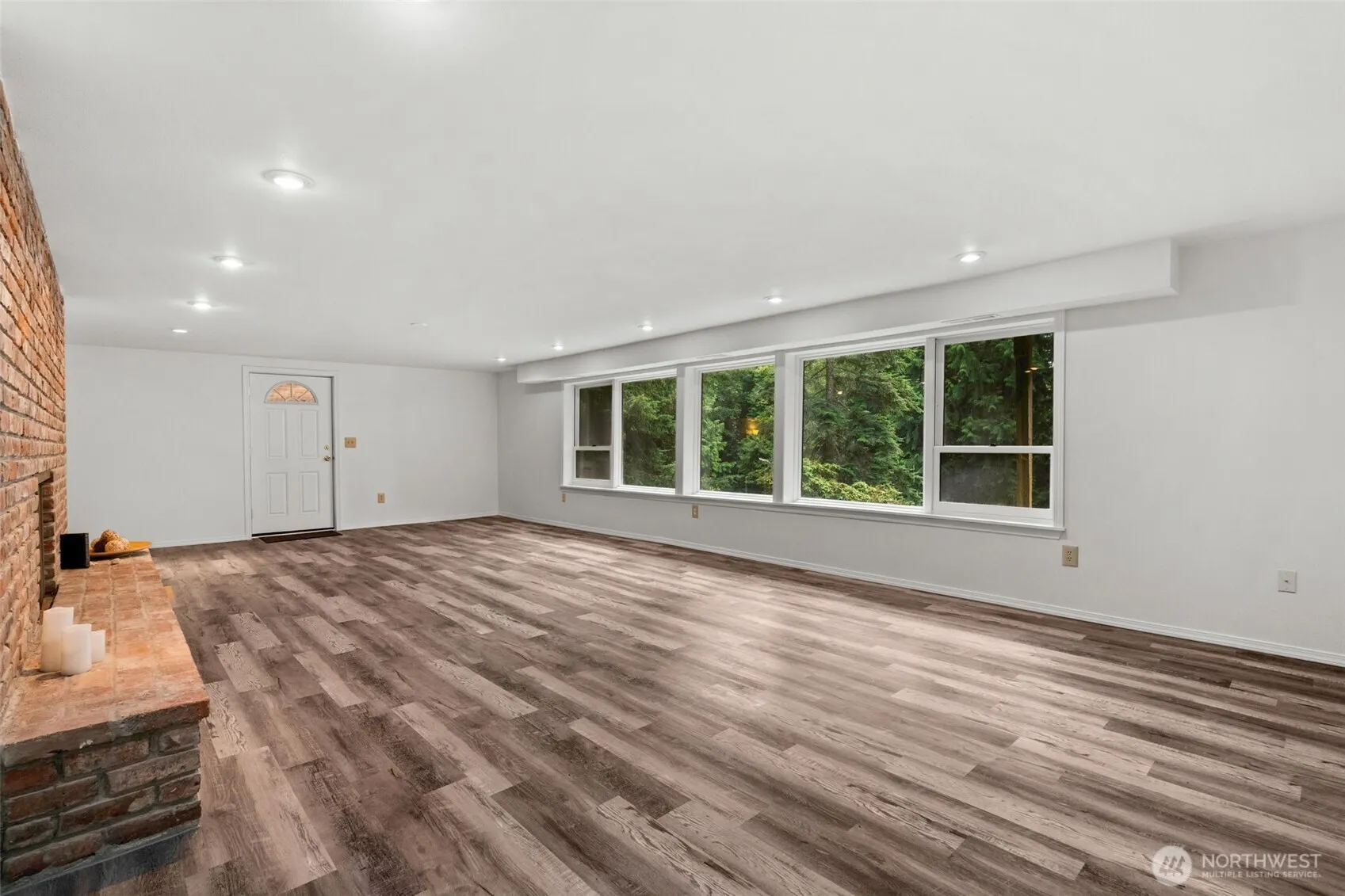 25235 SE Mirrormont Drive , Issaquah, WA 98027