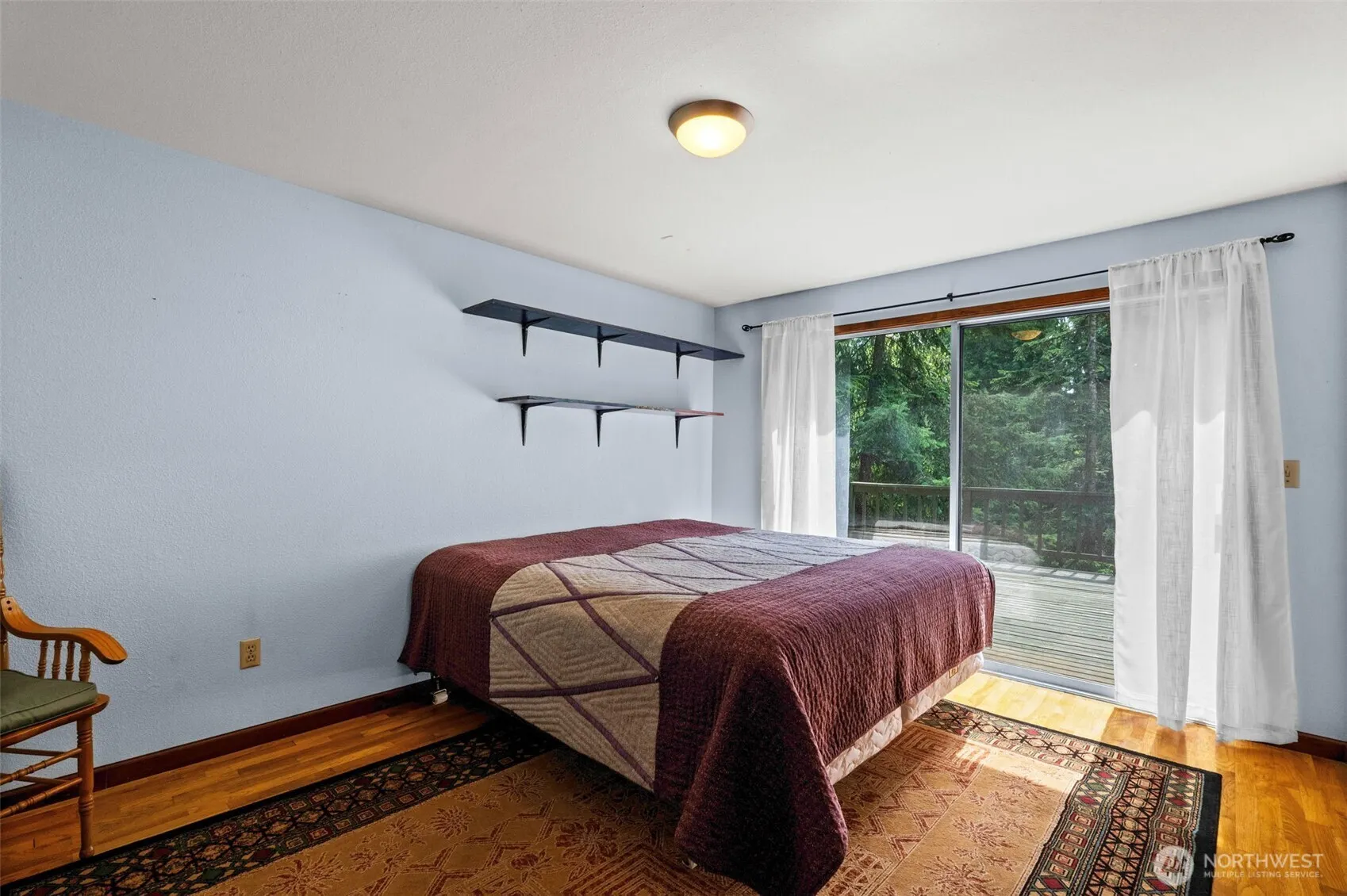25235 SE Mirrormont Drive , Issaquah, WA 98027