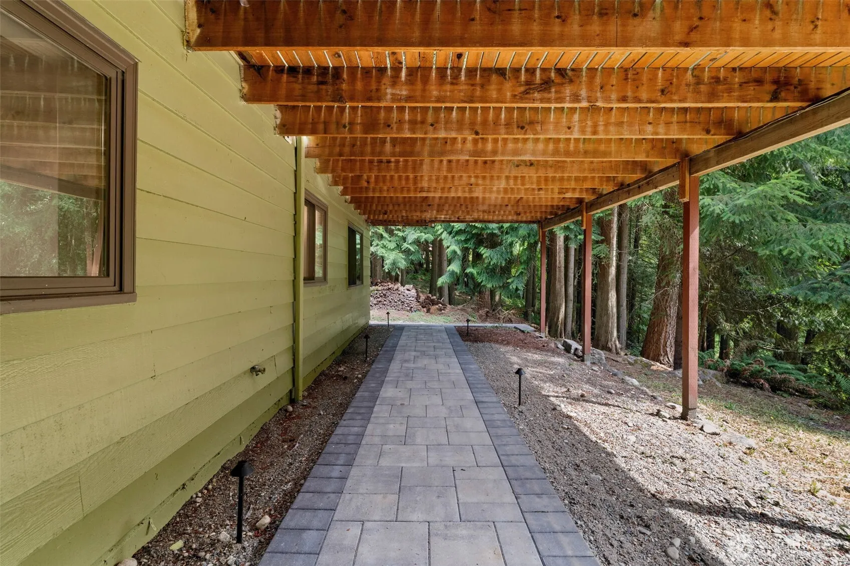25235 SE Mirrormont Drive , Issaquah, WA 98027