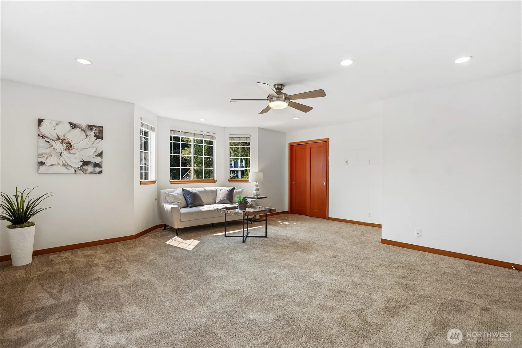 23046 NE 19th Drive , Sammamish, WA 98074