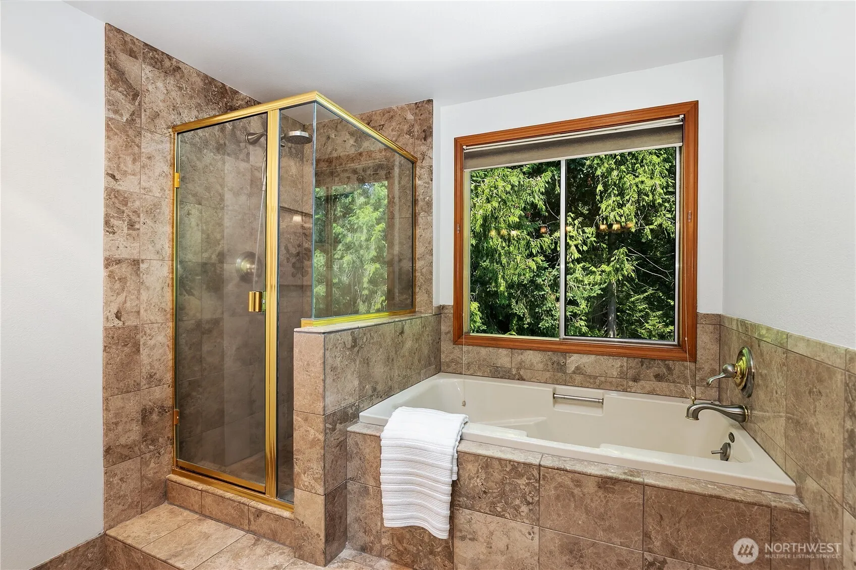 23046 NE 19th Drive , Sammamish, WA 98074