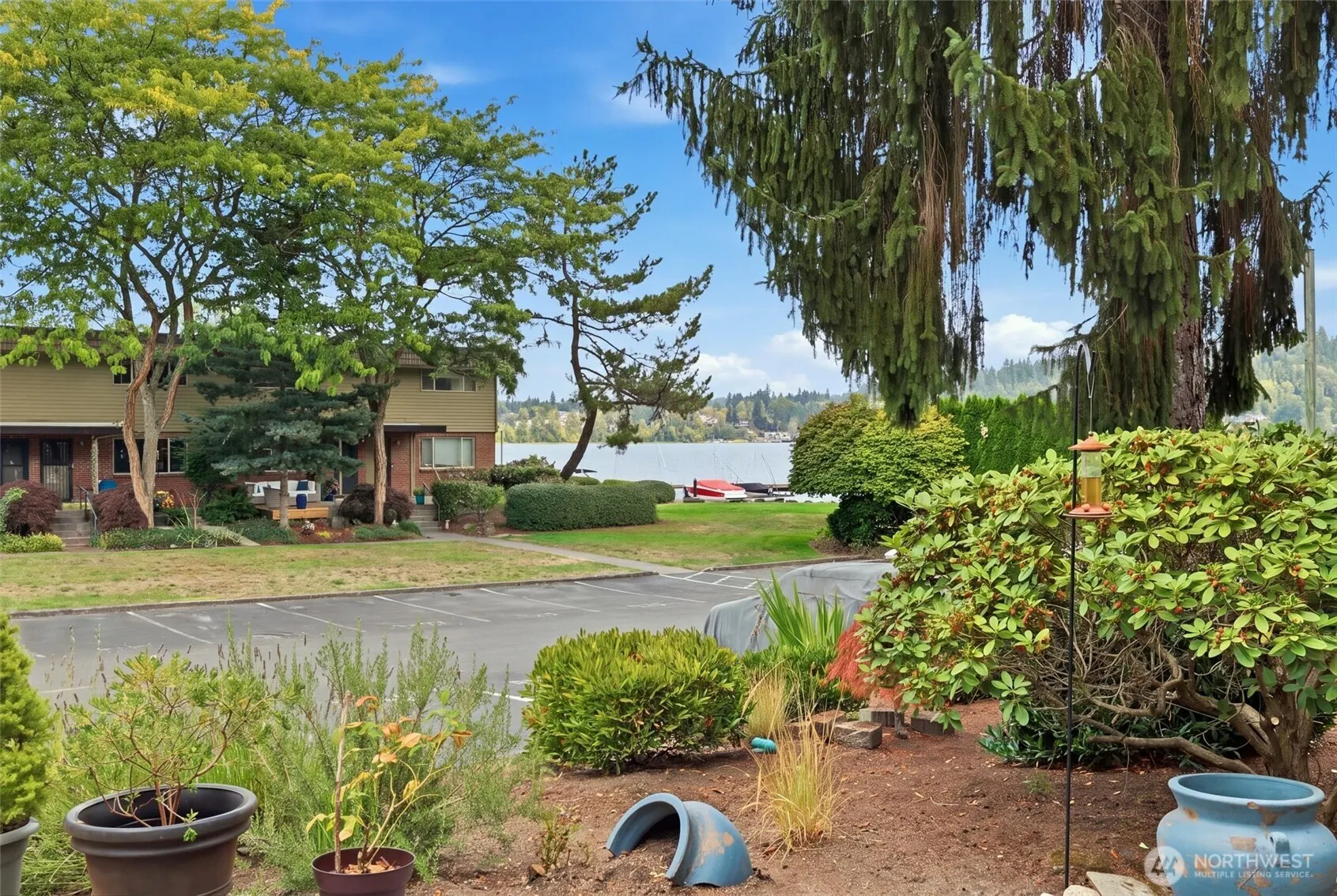 3834 175th Avenue NE #E44, Redmond, WA 98052-5829