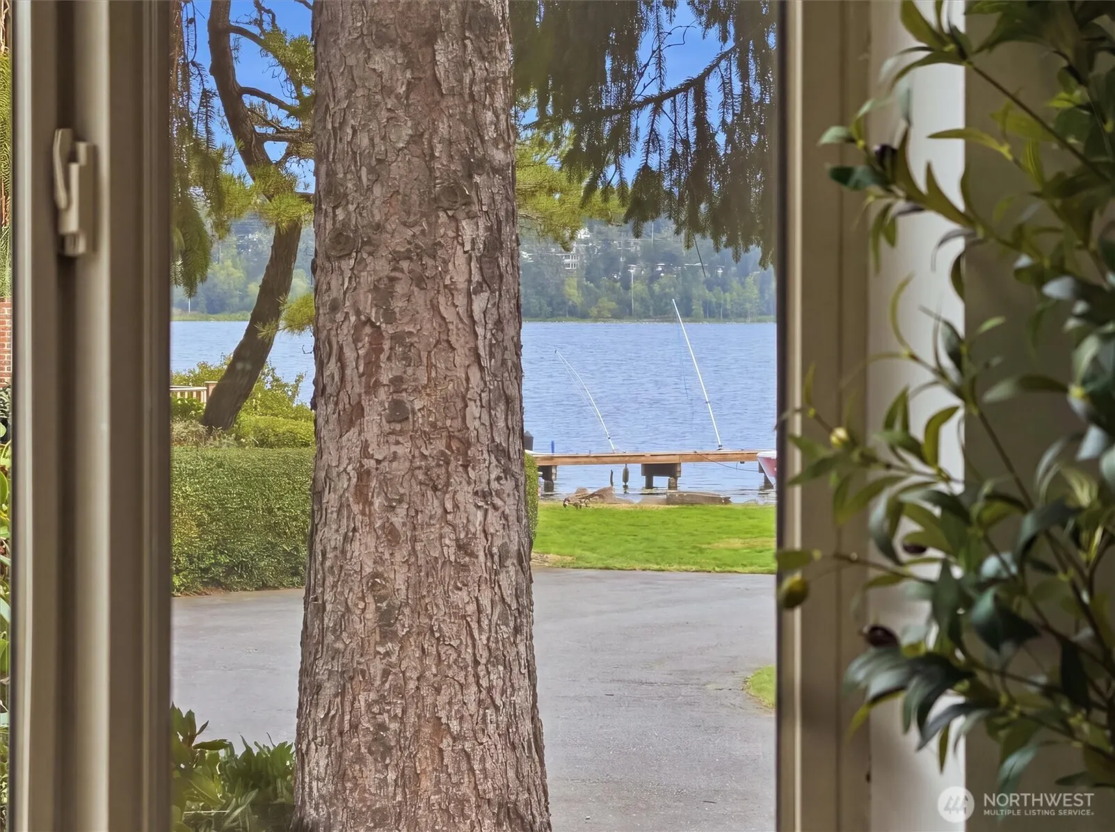 3834 175th Avenue NE #E44, Redmond, WA 98052-5829