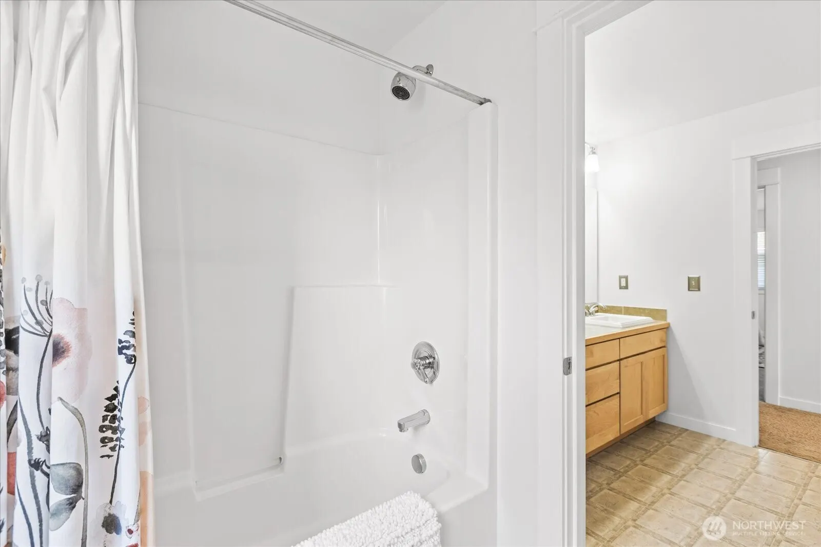 3717 222nd Place SE, Bothell, WA 98021