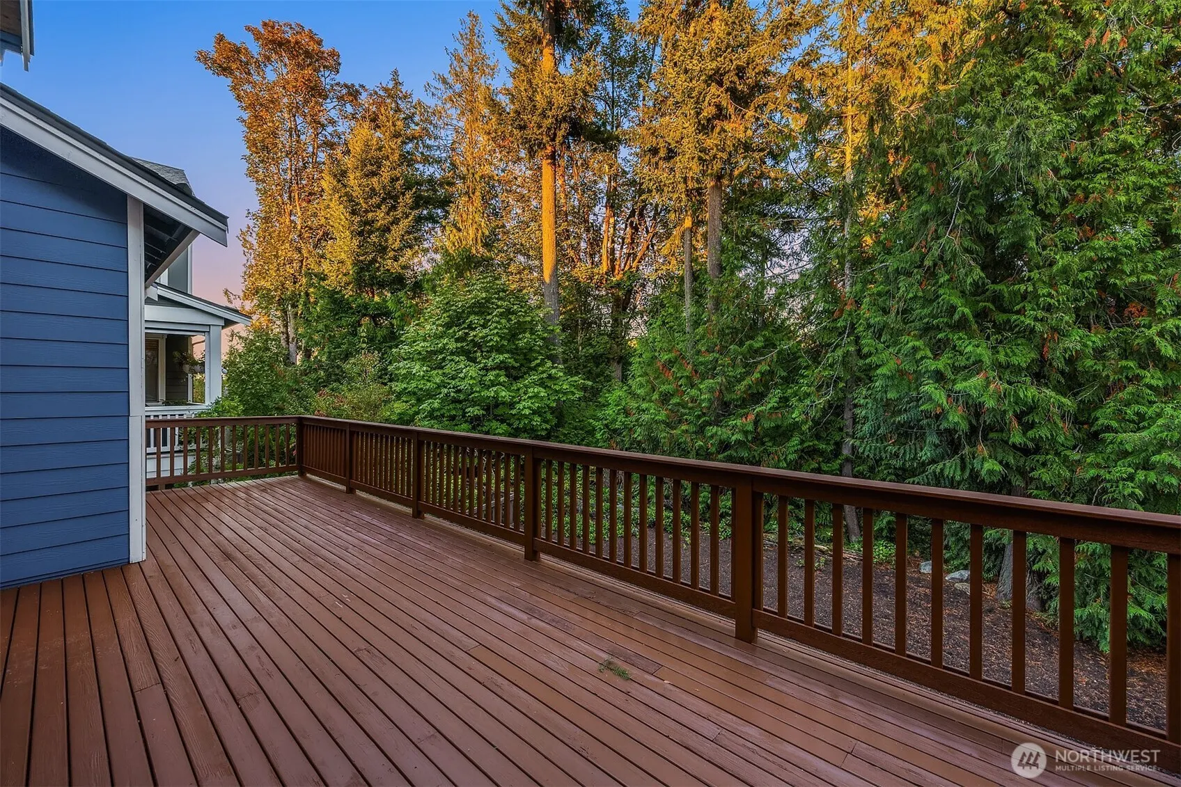957 Pine Crest Circle NE, Issaquah, WA 98029