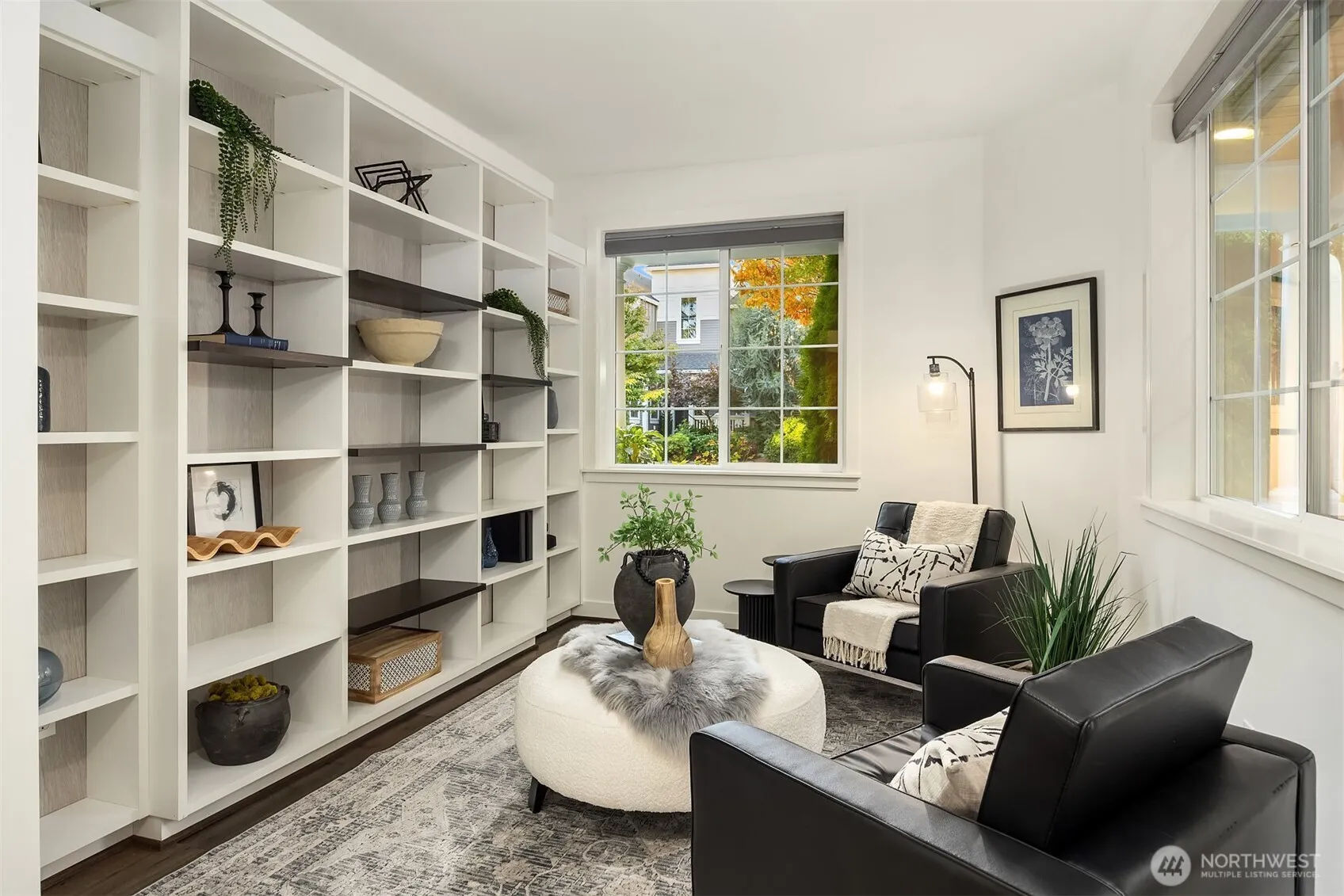 957 Pine Crest Circle NE, Issaquah, WA 98029