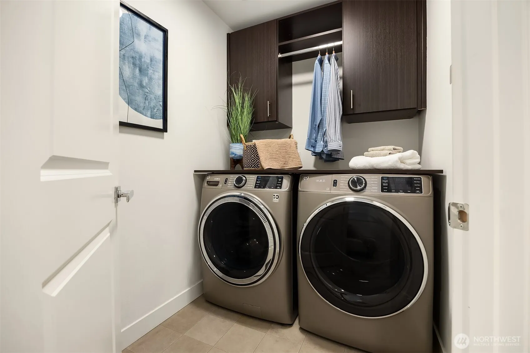 957 Pine Crest Circle NE, Issaquah, WA 98029