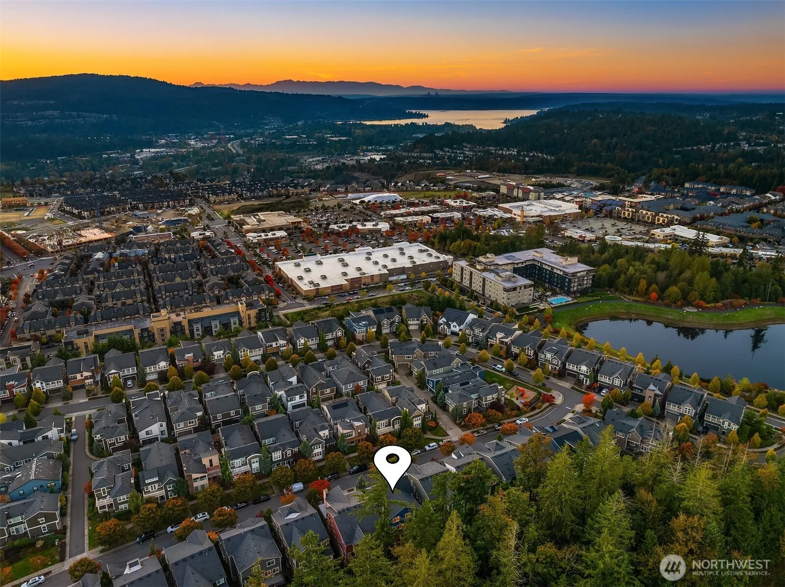 957 Pine Crest Circle NE, Issaquah, WA 98029