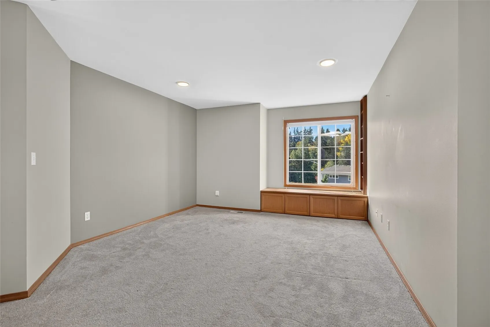 1223 199th Street SW, Lynnwood, WA 98036