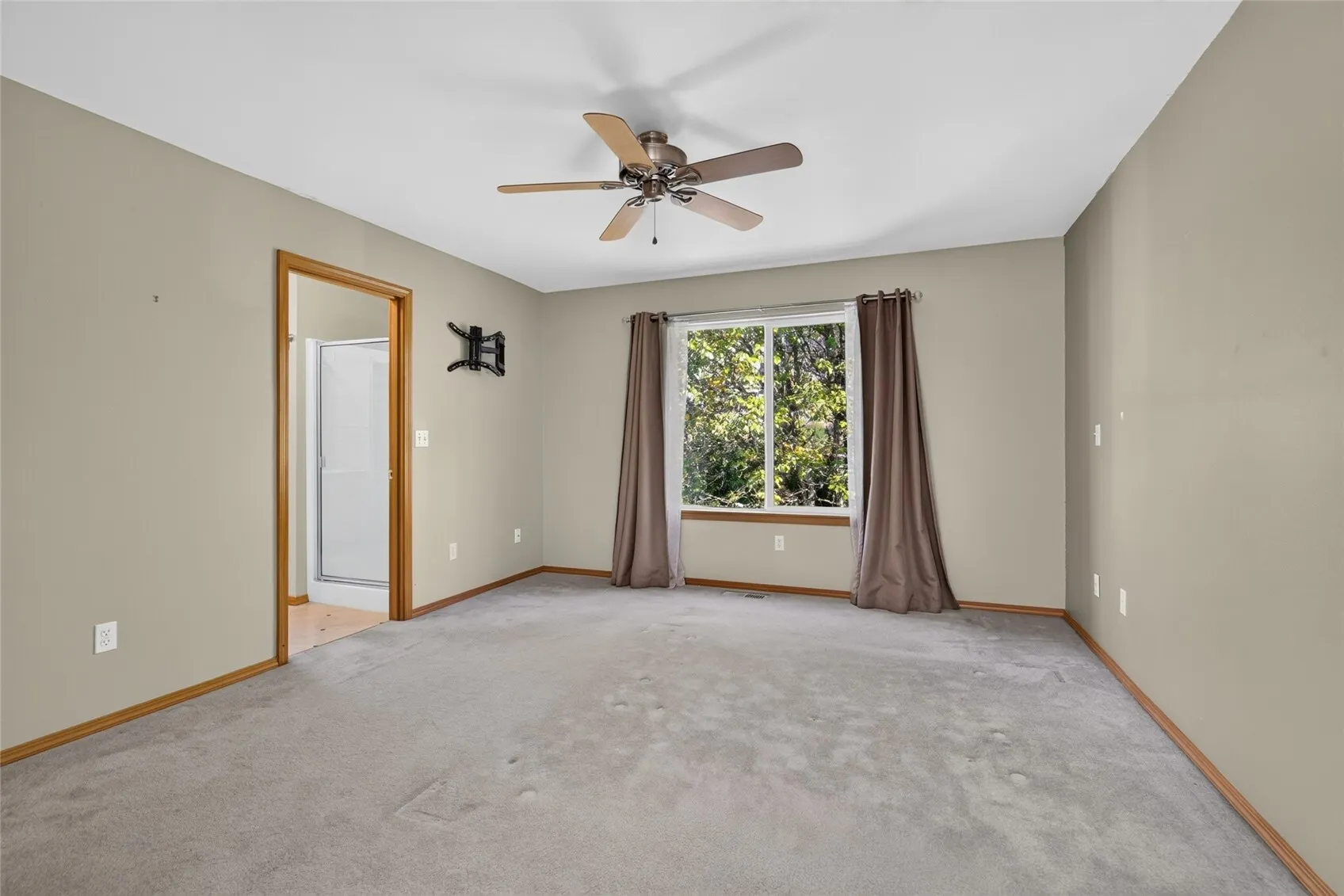 1223 199th Street SW, Lynnwood, WA 98036