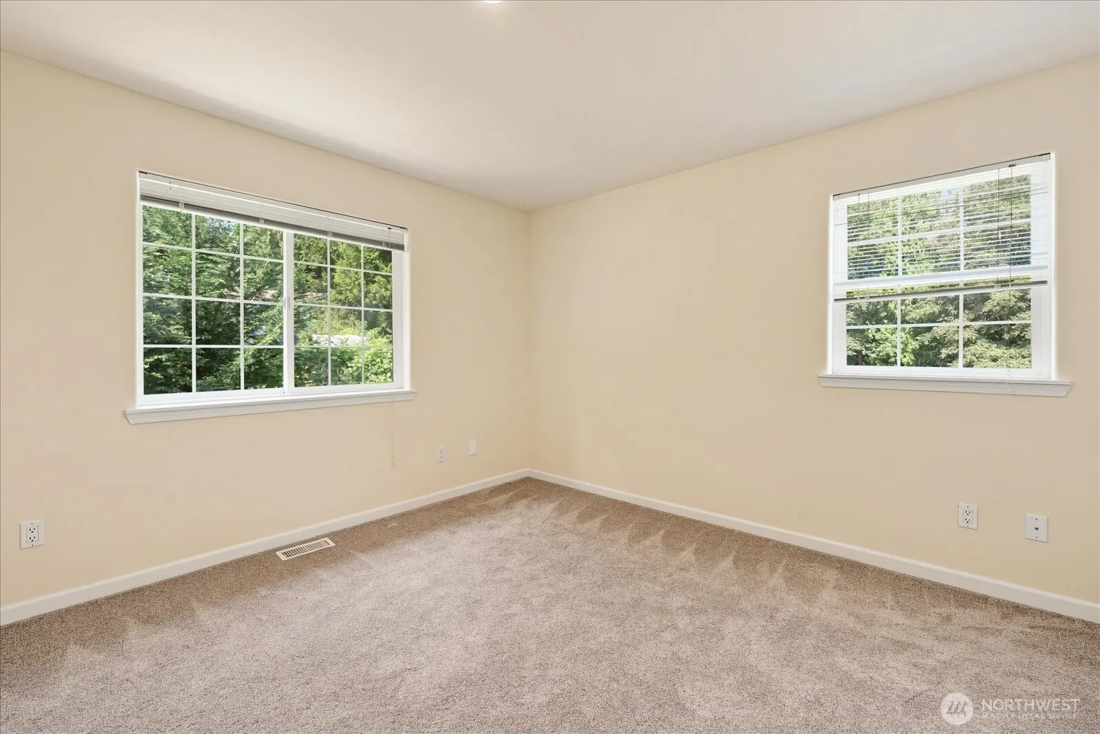 21810 57th Avenue SE, Woodinville, WA 98072