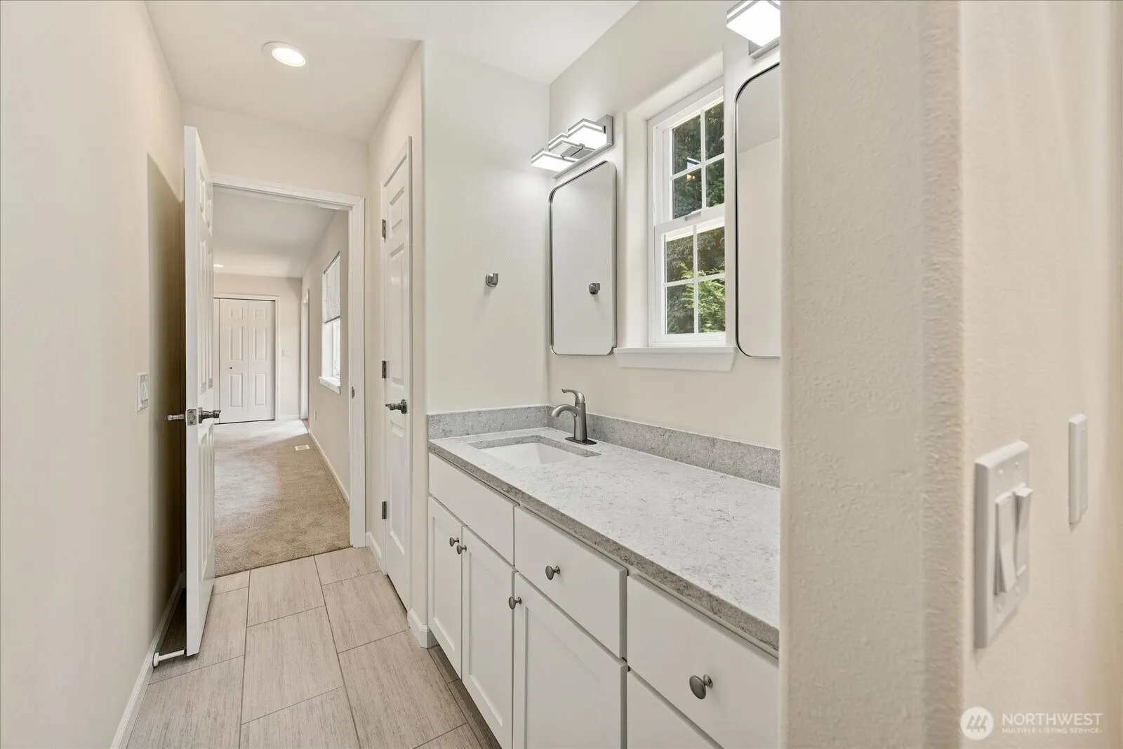 21810 57th Avenue SE, Woodinville, WA 98072