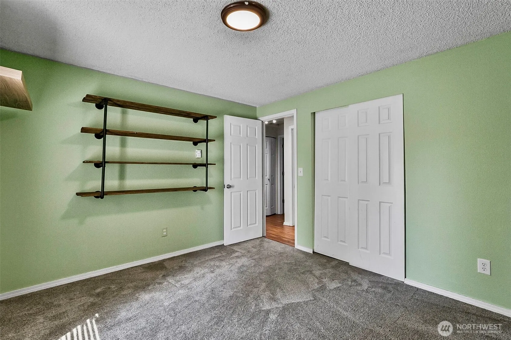 11510 SE 215th Street , Kent, WA 98031
