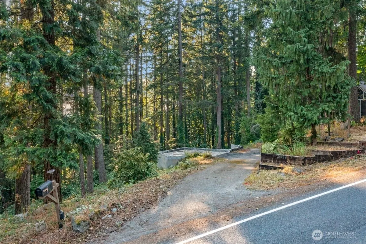 15009 245th Avenue SE, Issaquah, WA 98027