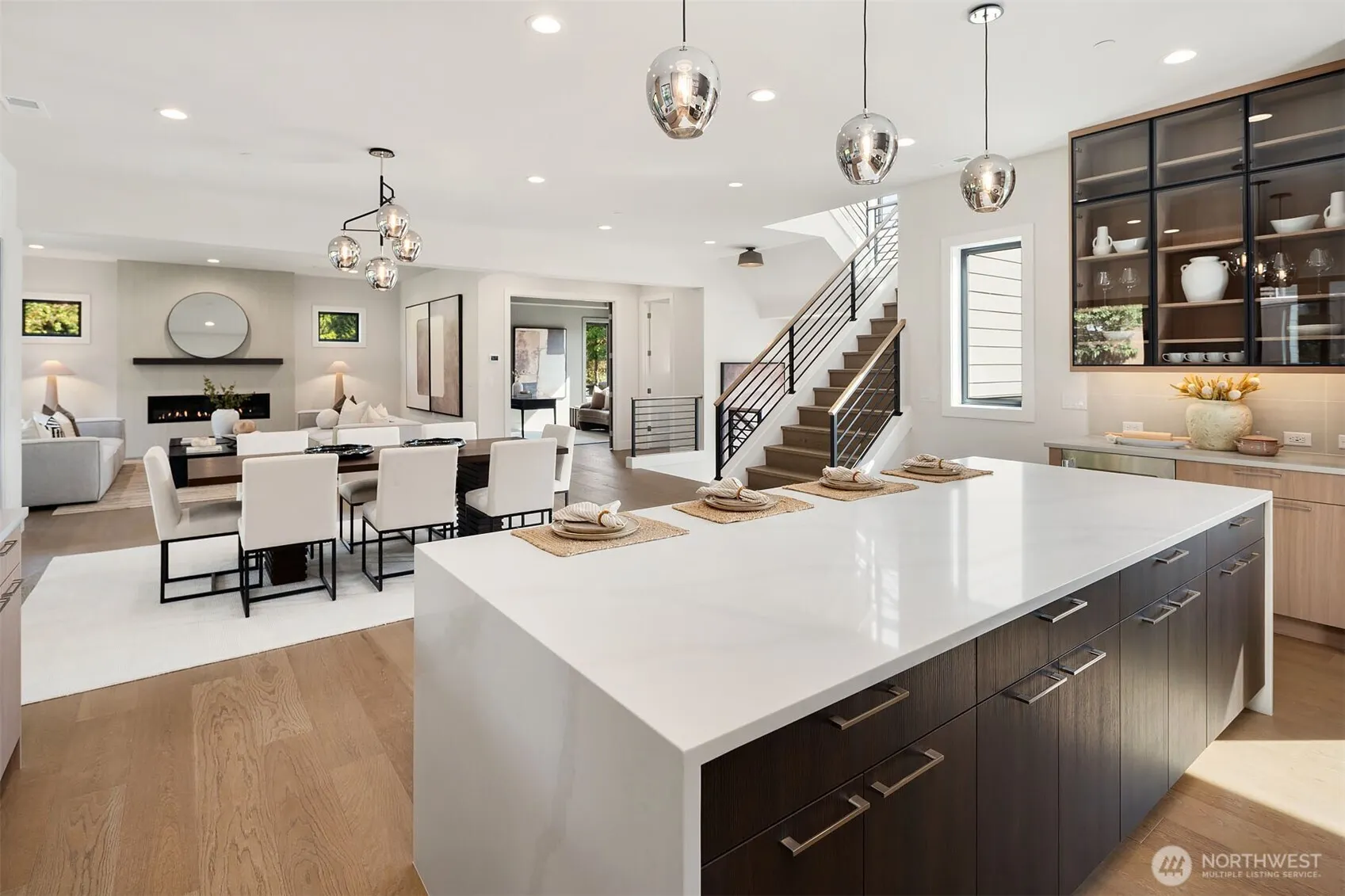 12622 SE 27th Street , Bellevue, WA 98005