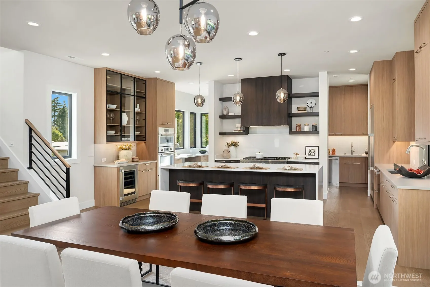 12622 SE 27th Street , Bellevue, WA 98005