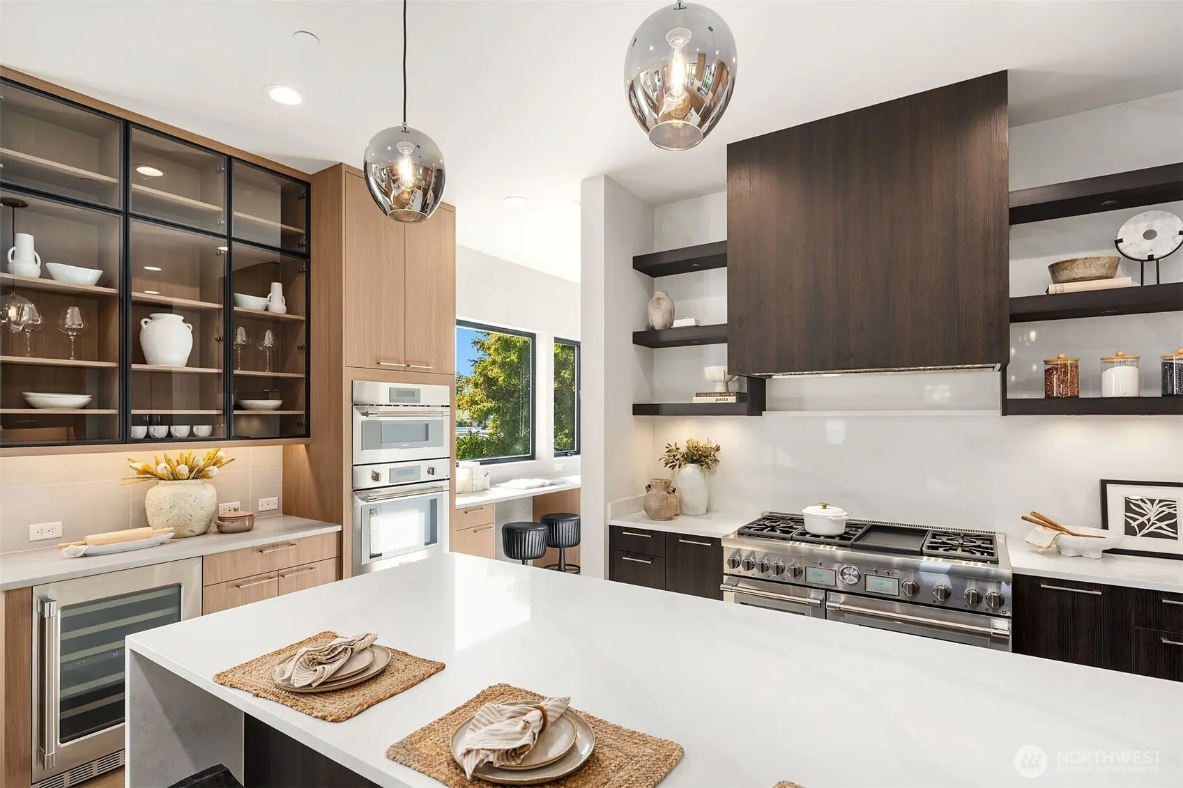 12622 SE 27th Street , Bellevue, WA 98005