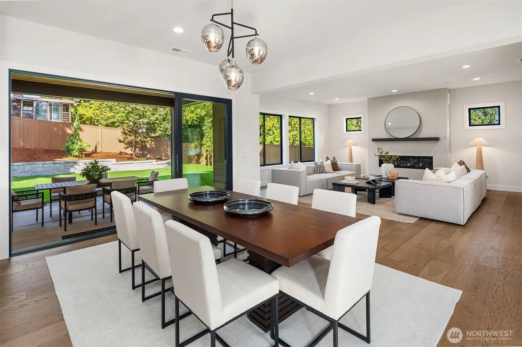 12622 SE 27th Street , Bellevue, WA 98005