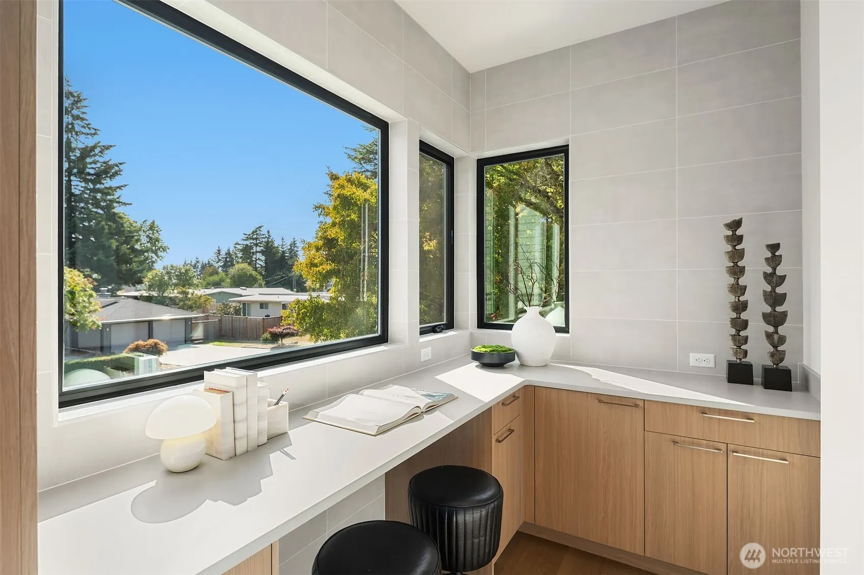 12622 SE 27th Street , Bellevue, WA 98005