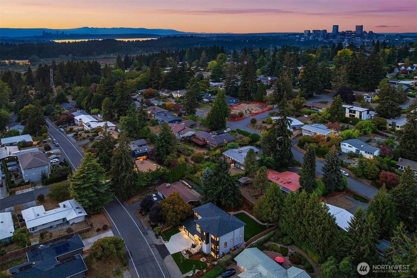 12622 SE 27th Street , Bellevue, WA 98005