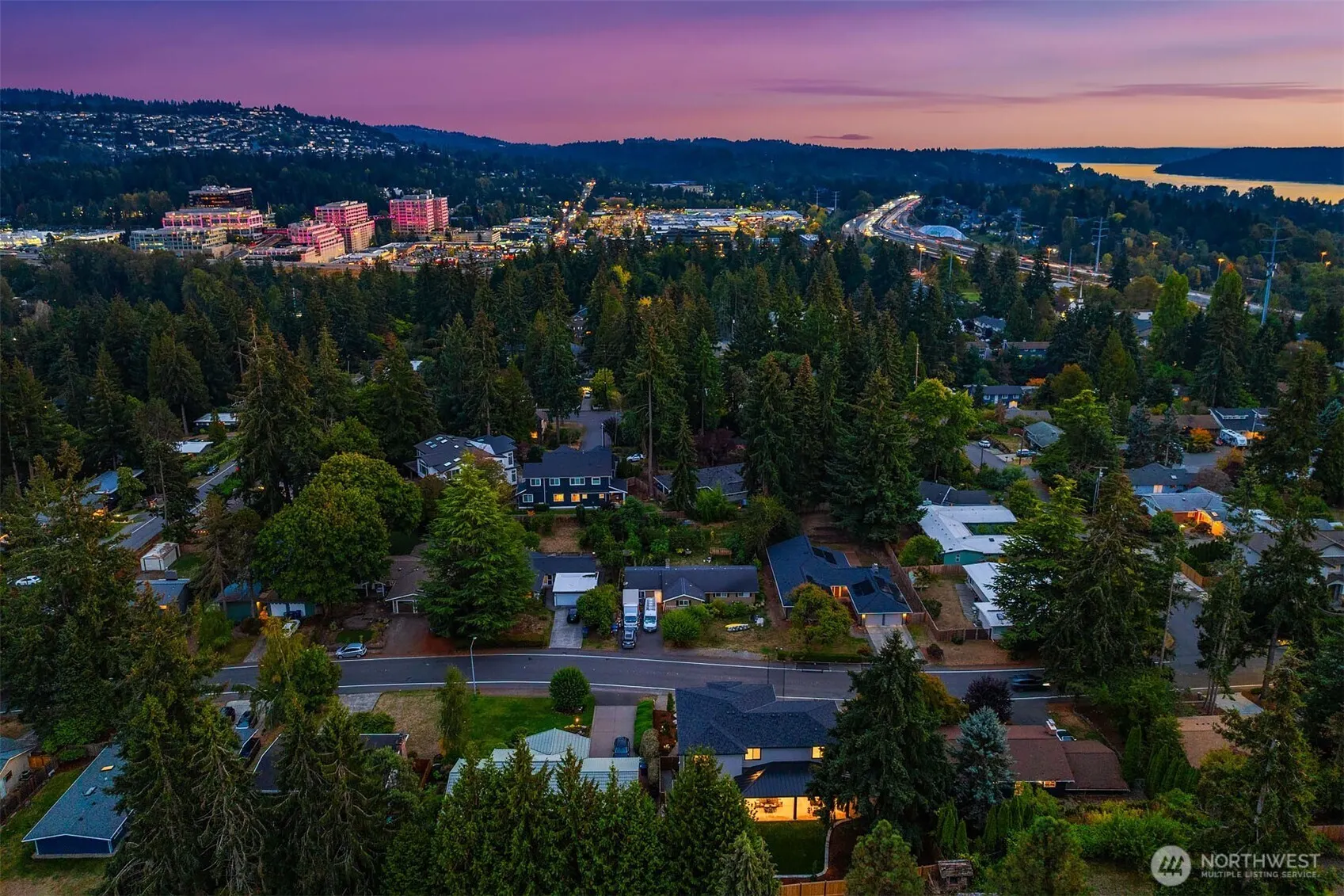 12622 SE 27th Street , Bellevue, WA 98005