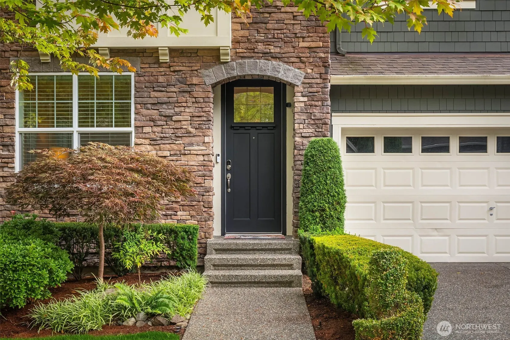 17019 NE 118th Way , Redmond, WA 98052