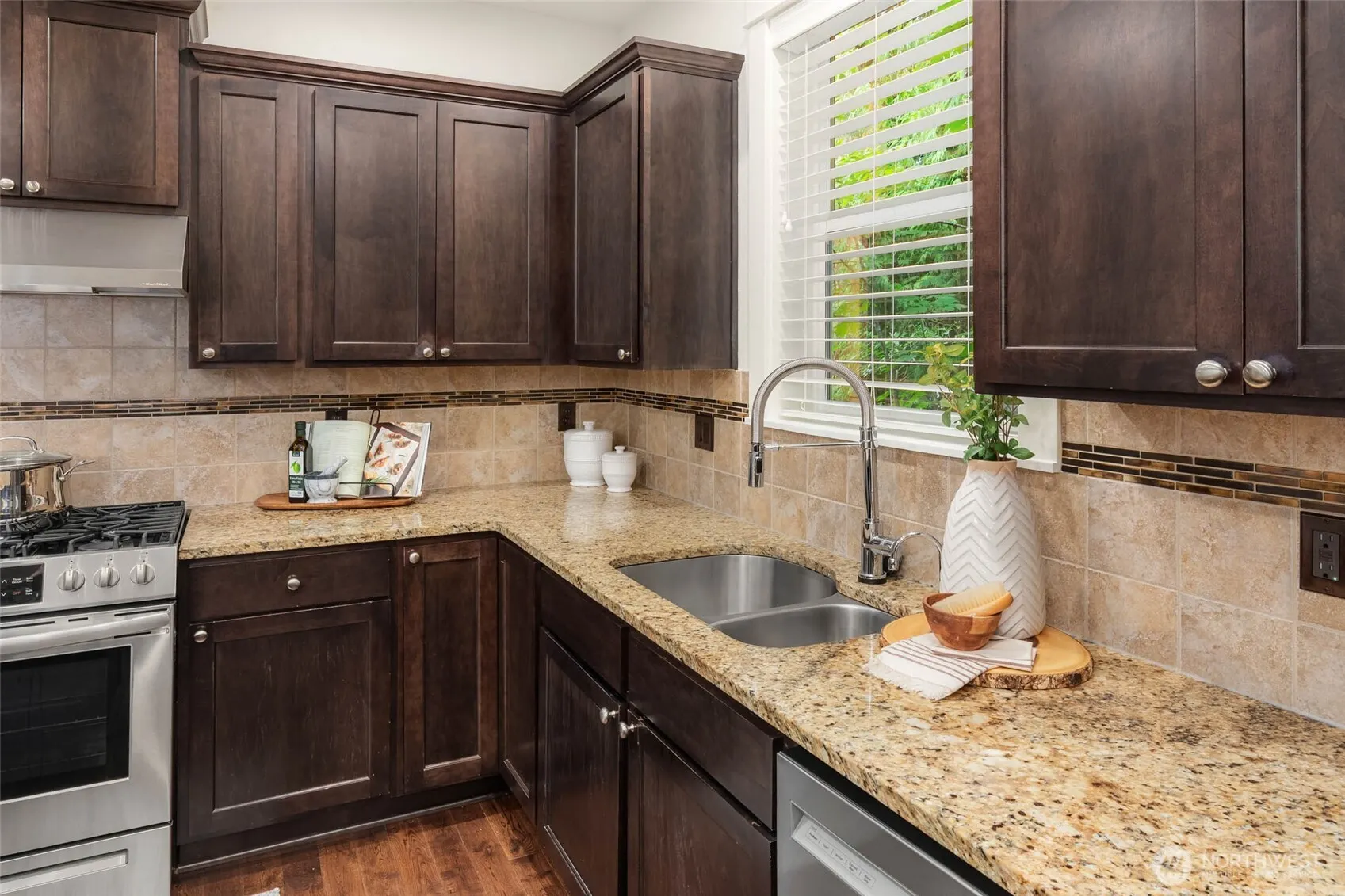17019 NE 118th Way , Redmond, WA 98052
