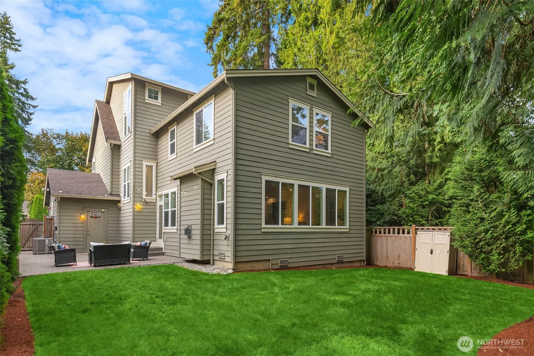 17019 NE 118th Way , Redmond, WA 98052