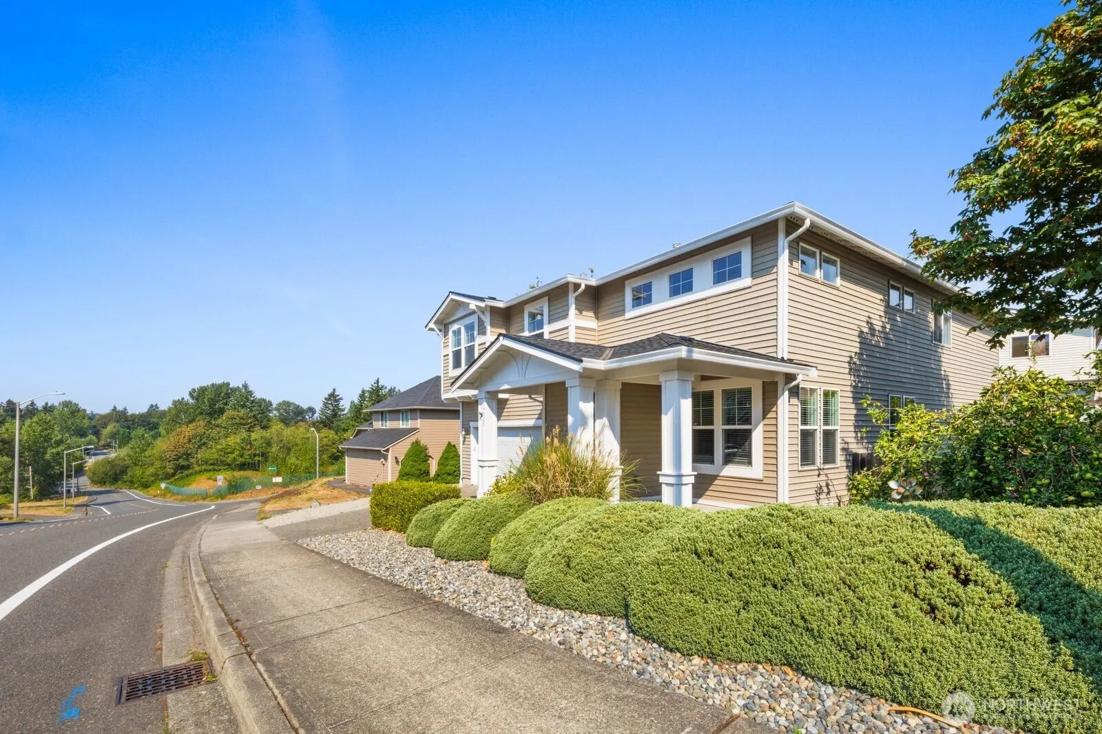 14020 SE 282nd Street , Kent, WA 98042-3915