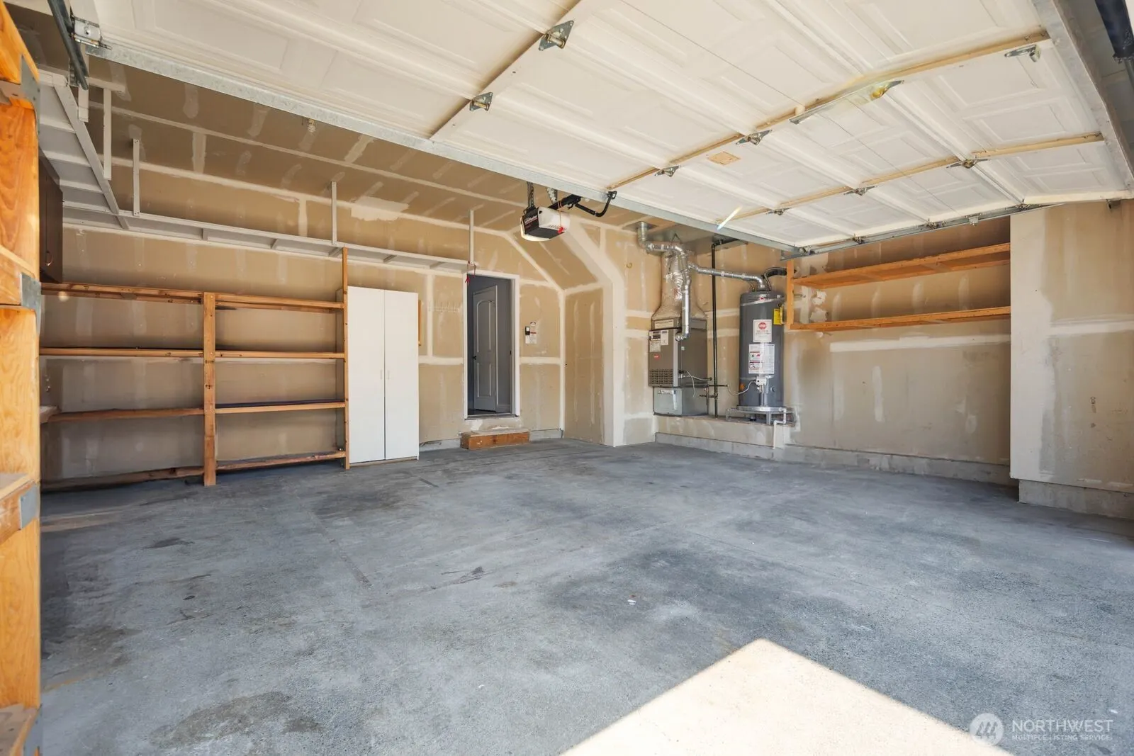 14020 SE 282nd Street , Kent, WA 98042-3915