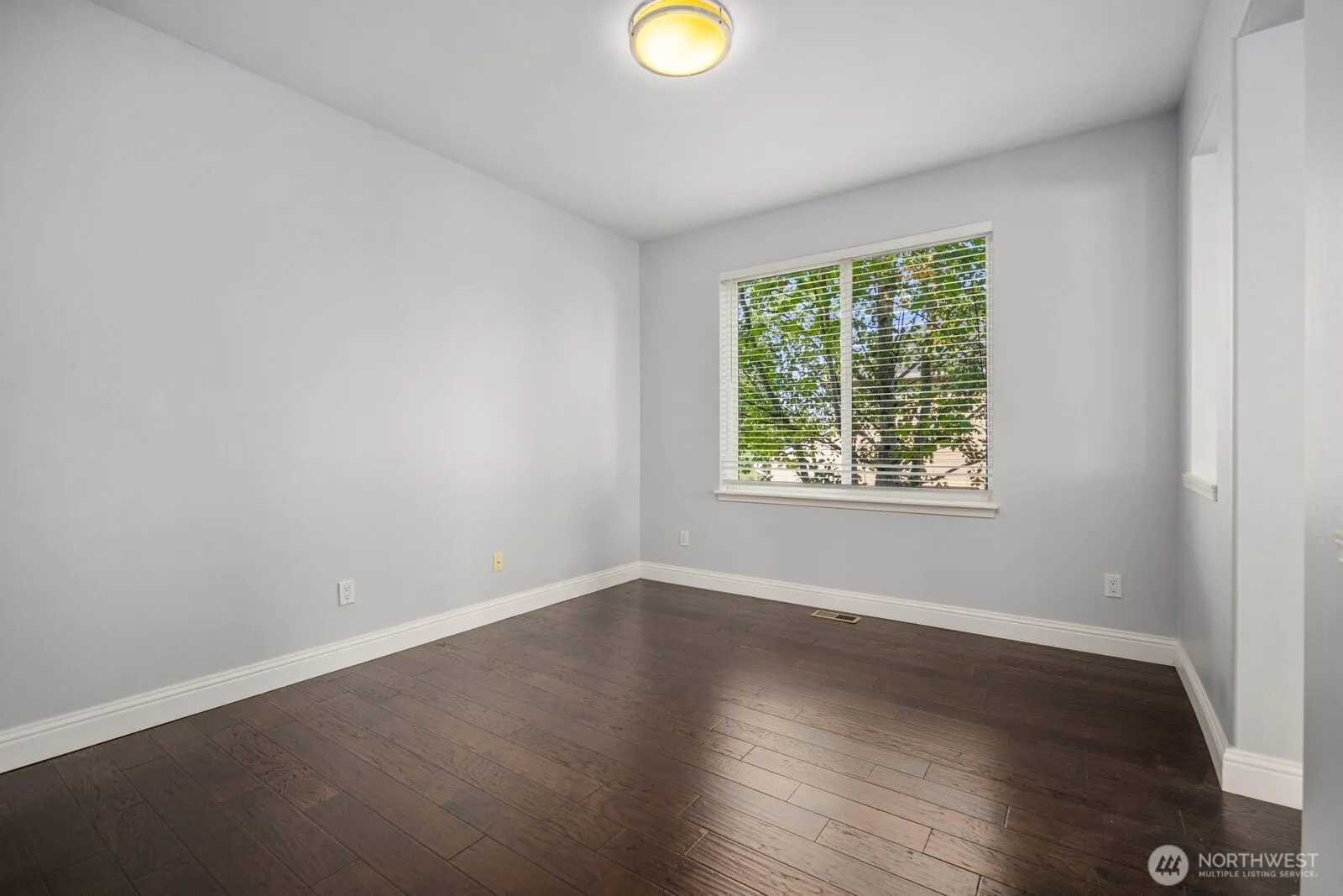 14020 SE 282nd Street , Kent, WA 98042-3915