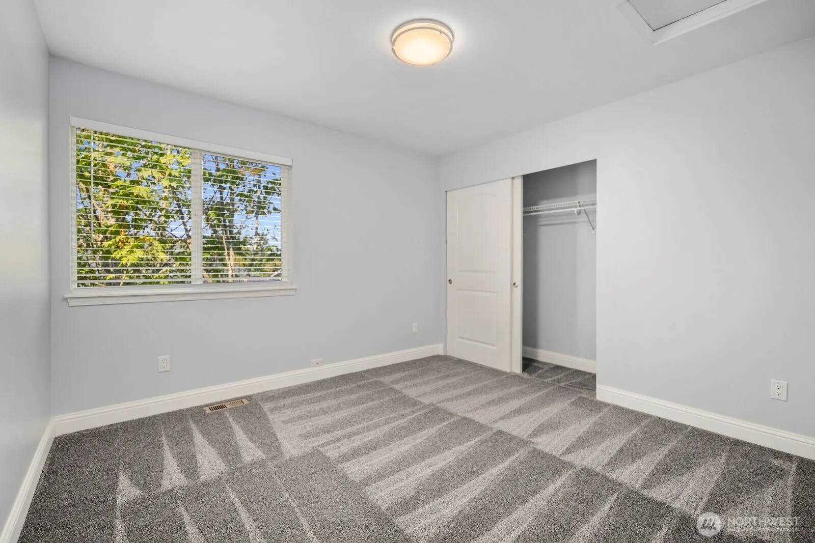 14020 SE 282nd Street , Kent, WA 98042-3915