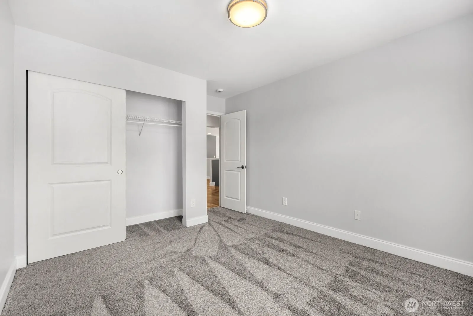 14020 SE 282nd Street , Kent, WA 98042-3915