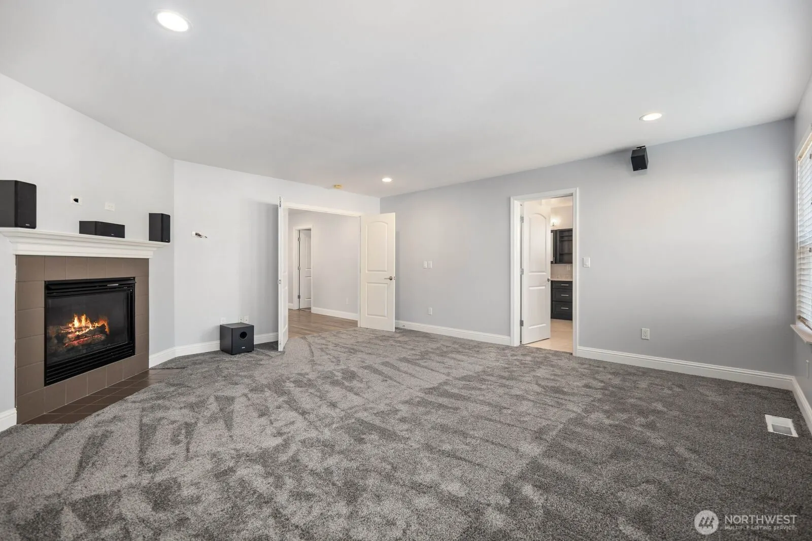 14020 SE 282nd Street , Kent, WA 98042-3915