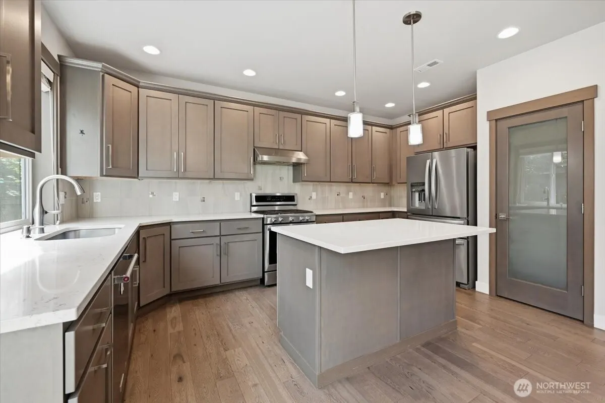1626 151st Street SW, Lynnwood, WA 98087