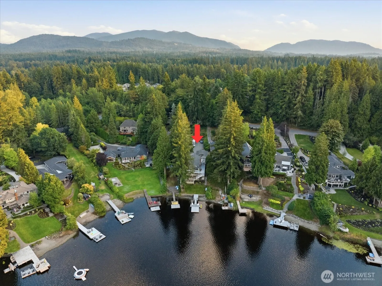 2053 E Beaver Lake Drive SE, Sammamish, WA 98075