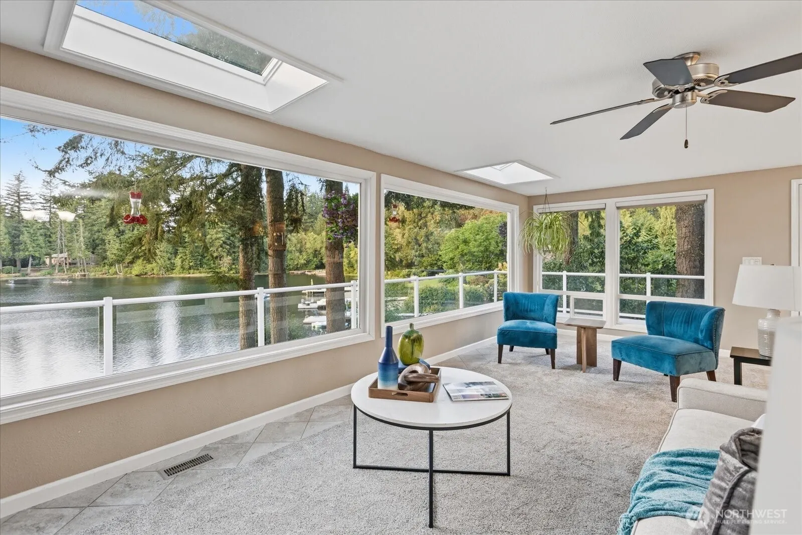 2053 E Beaver Lake Drive SE, Sammamish, WA 98075