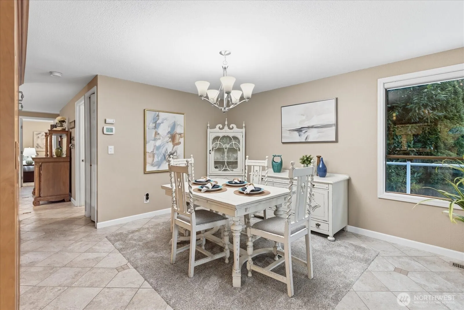 2053 E Beaver Lake Drive SE, Sammamish, WA 98075