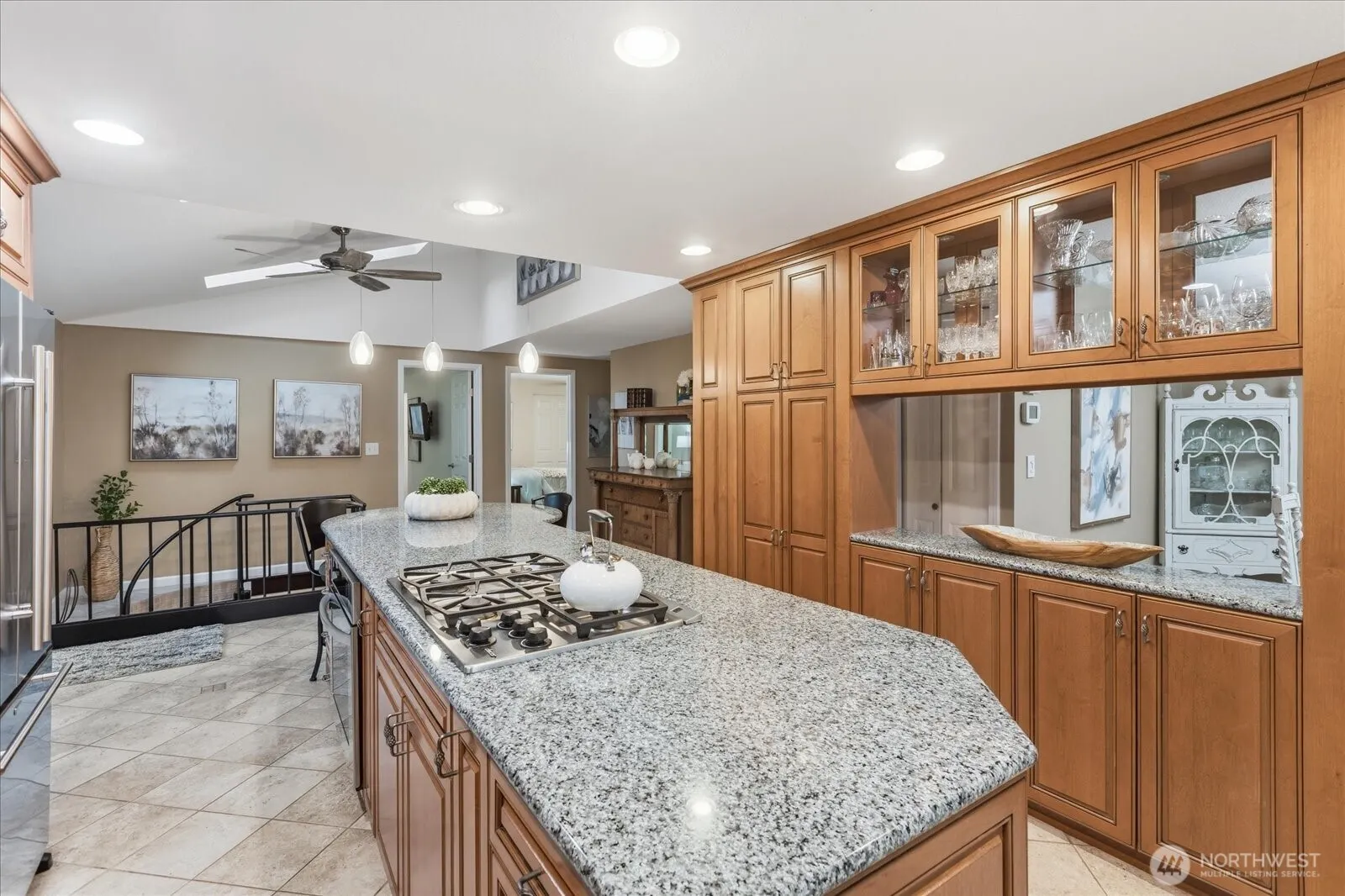 2053 E Beaver Lake Drive SE, Sammamish, WA 98075