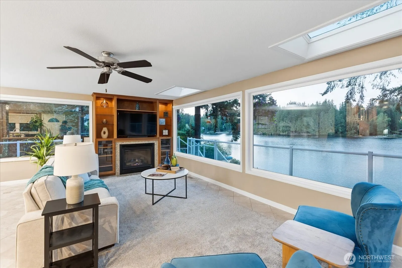 2053 E Beaver Lake Drive SE, Sammamish, WA 98075