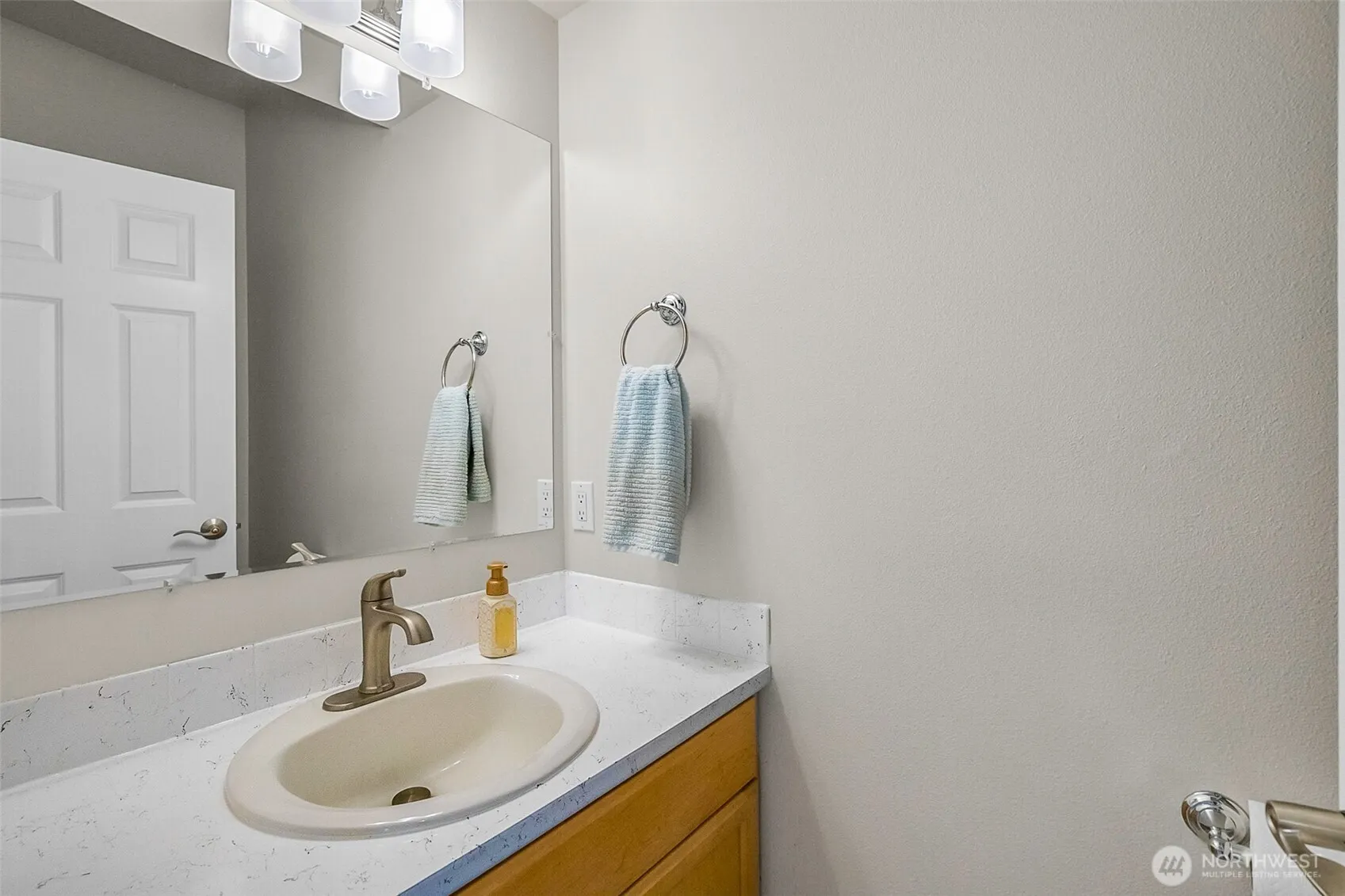 4133 156th Street SW #13, Lynnwood, WA 98087