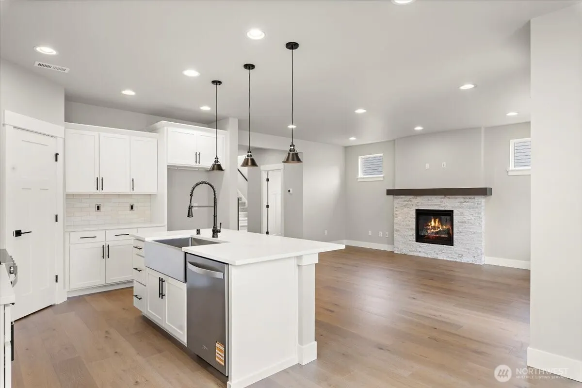221 156th Place SW #MG 08, Lynnwood, WA 98087